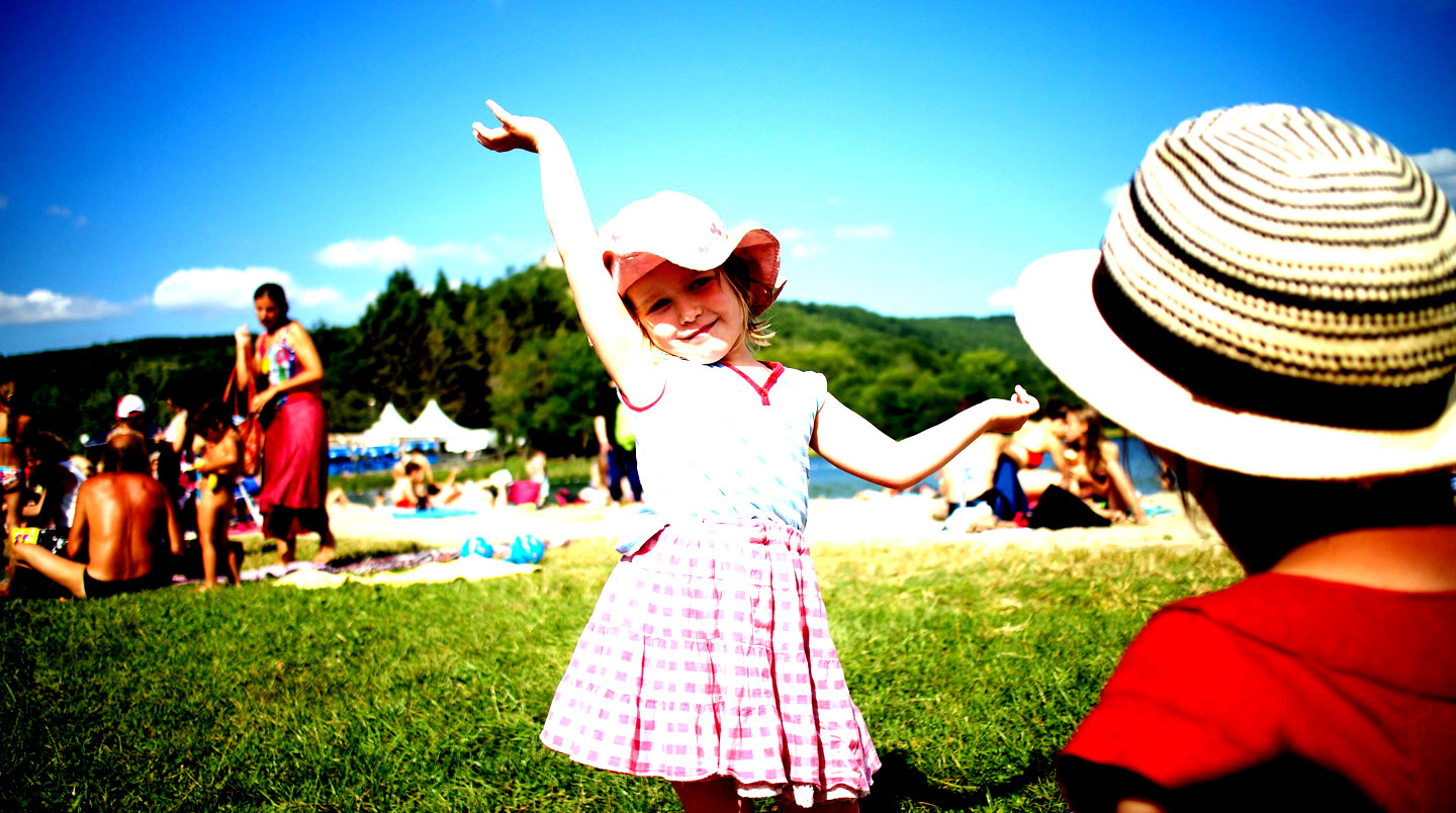 pose selbstausdruck - Richard Leeming Kate, posing - flickr - CC BY-SA 2.0